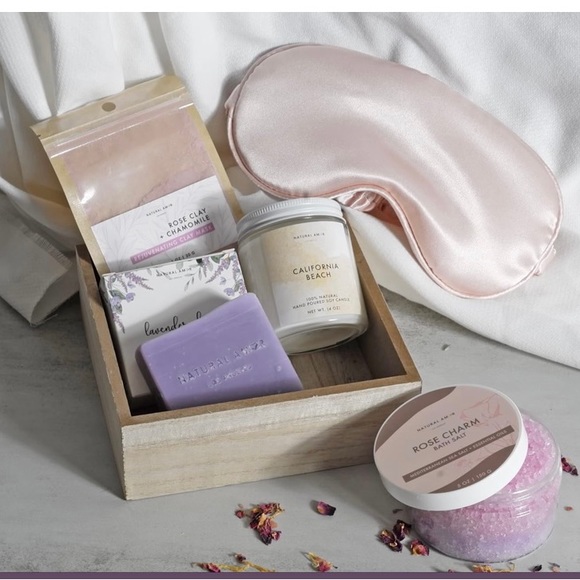NIB NATURAL ARMOR RELAXATION SPA GIFT SET. - Picture 2 of 3